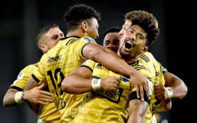 Ardie Savea of the Hurricanes celebrates.