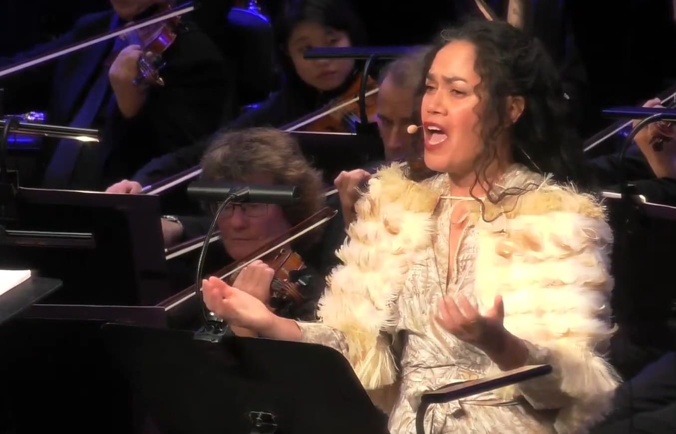 Mere Boynton singing in Ngā Hihi o Matariki