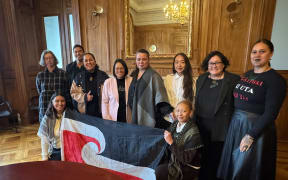 Lady Tureiti Moxon (center left) with Tina Ngata (center right) and other members of the delegation presenting to the United Nations Committee on Eliminating Racial Discrimination in Geneva.