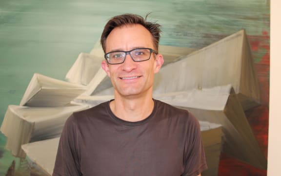 Professor Simon Keller