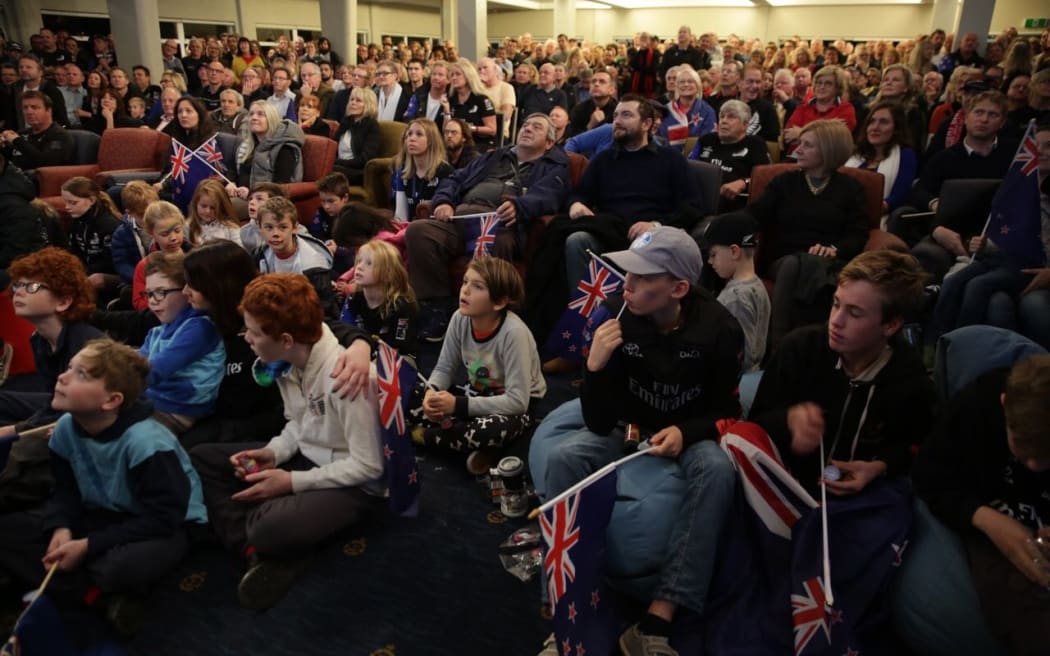 Fans at the Royal New Zealand Yacht Squadron