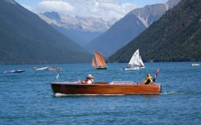 Boats of all shapes and ages took to the lake in the 17th annual Antique and Classic Boat Show at the weekend.