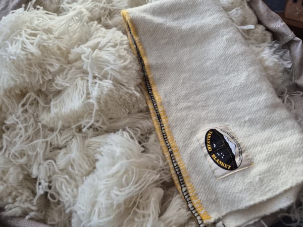 The blankets are made of strong wool from classic breeds like the Romney.