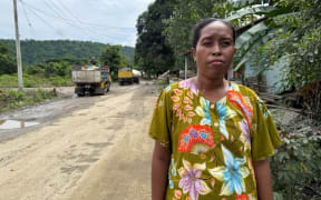 Delfina Martin says the Tibar rubbish dump is causing health issues for her family. (ABC News: Vonia Vieira)