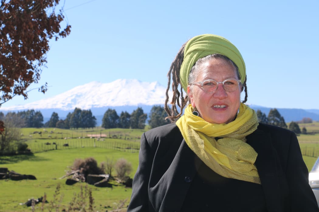 Te Awhina Arahanga.