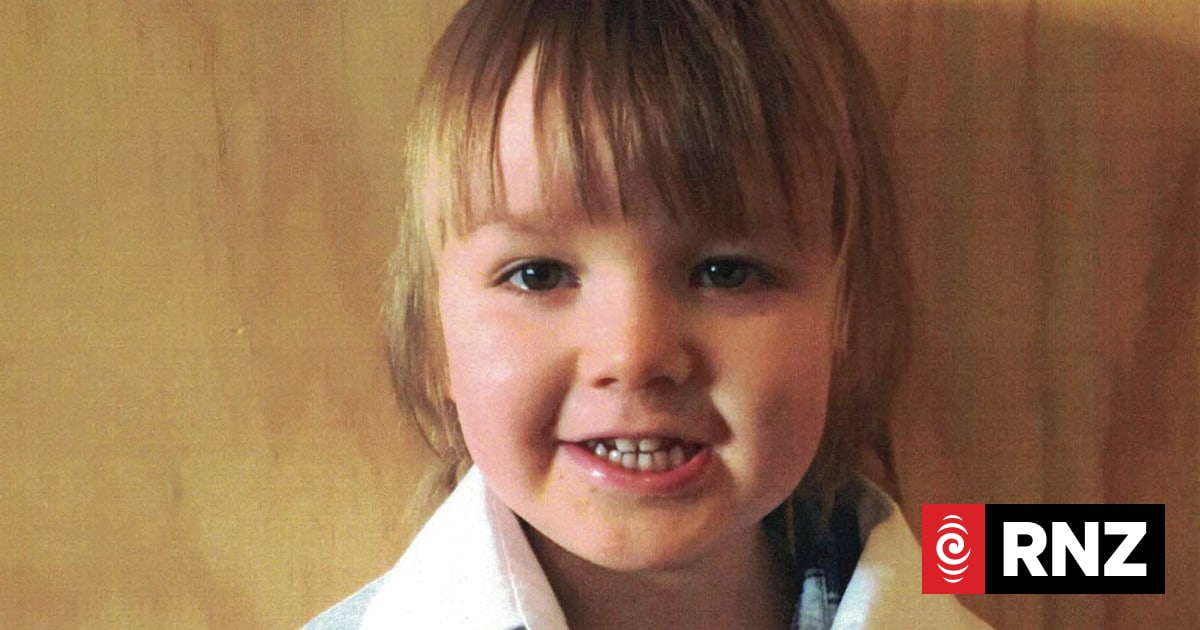 Police hand Lachlan Jones reinvestigation file to coroner