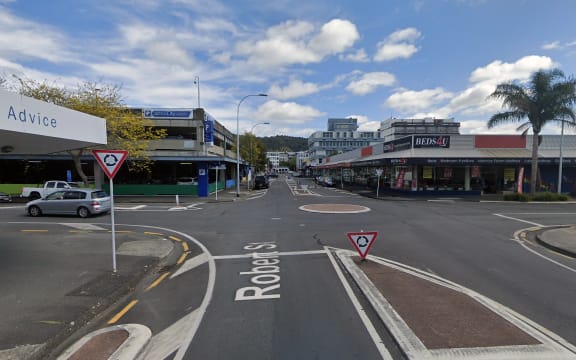 A street in central Whangārei.