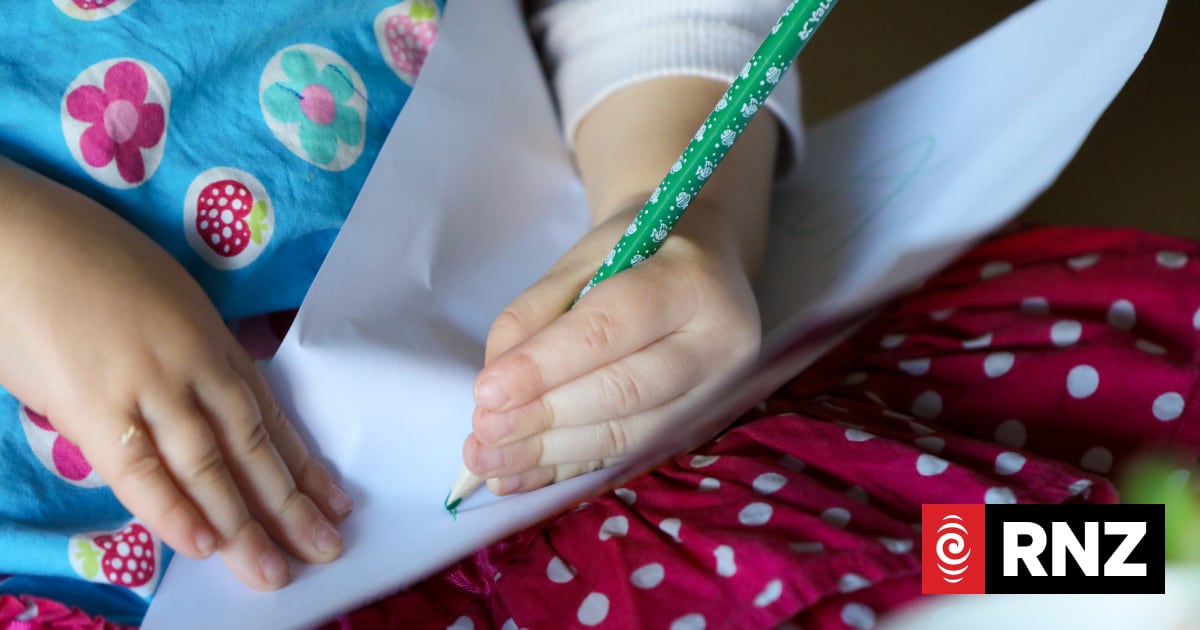 Raising a left-handed child in a right-handed world