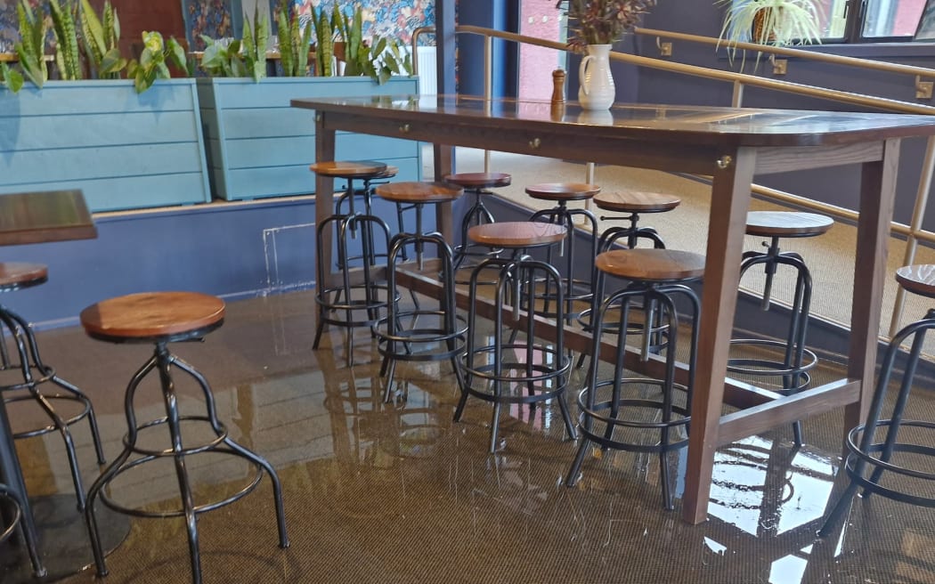 Little River flooding - inn
