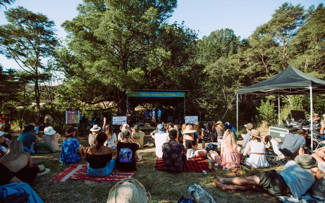 Concertgoers at the River Sounds Festival, 2021.