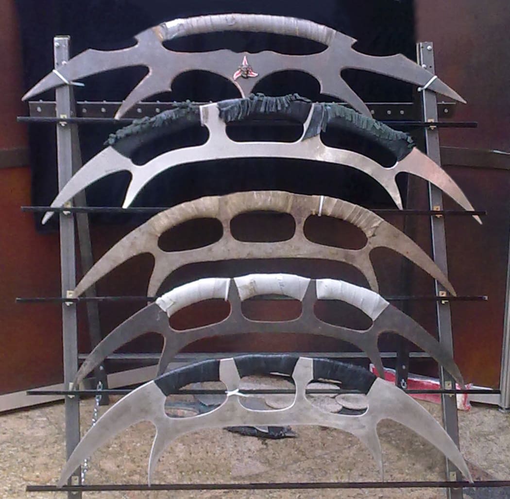 Klingon Bat'leths at the booth of Khemorex Klinzhai at FedCon