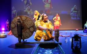 Women's giddha dance