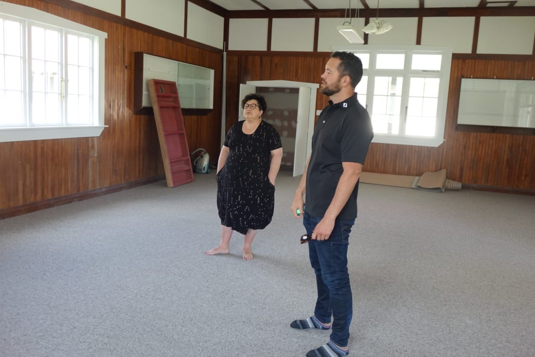 Wikitoria Michalanney and Ānaru White check out the renovations inside Tama Tāne whāre.