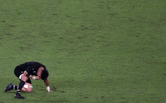 New Zealand's flanker Ardie Savea reacts after losing the Japan 2019 Rugby World Cup semi-final match between England and New Zealand at the International Stadium Yokohama in Yokohama on October 26, 2019. (Photo by Behrouz MEHRI / AFP)