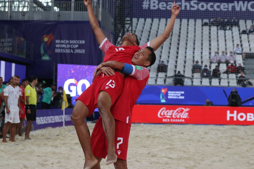 Tahiti overwhelmed Spain 12-8 in their second World Cup group match.
