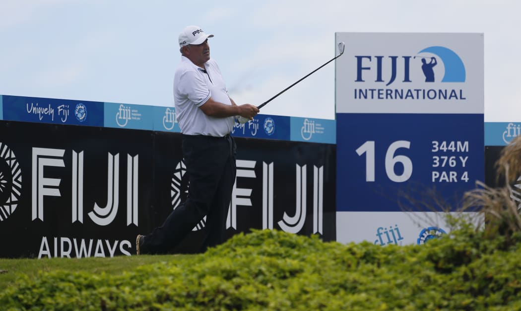 Angel Cabrera tests out the 16th hole at Natadola Bay.