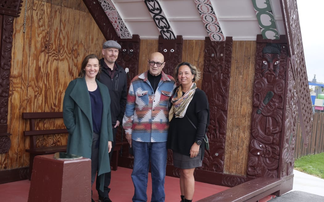 Te Unua Museum of Southland Museum director Eloise Wallace, Te Unua Museum of Southland team leader experience David Dudfield, Waihōpai Rūnaka kaiwhakahaere (chair) Cyril Gilroy, and Rūnaka project lead Keri Whaitiri at Murihiku Marae.