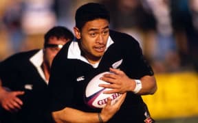 Eroni Clarke playing for the All Blacks in 1993