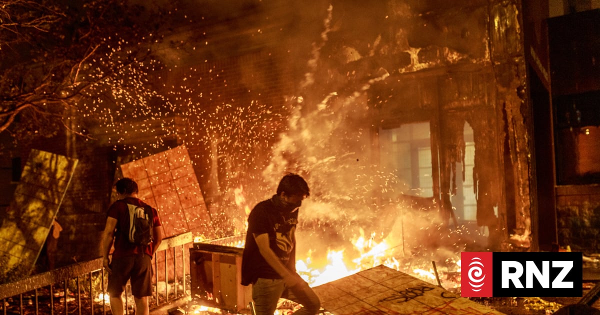 Man fined $12m for police station arson during George Floyd protests | RNZ