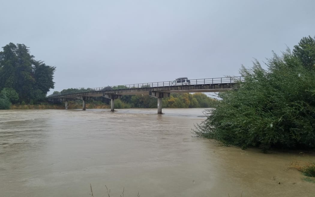 Flooding at Spring Creek on 12 April 2024. After the Wairau River peaked, the Marlborough Civil Defence withdrew an evacuation notice for around 70 households. The Wairau River from the Ferry Road Bridge.