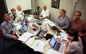 (L-R) Patrick O'Meara, Lee Taylor, Jessica Mutch, Gyles Beckford, Jane Patterson, Andrea Vance and Nicky Hager at work on the Panama Papers.