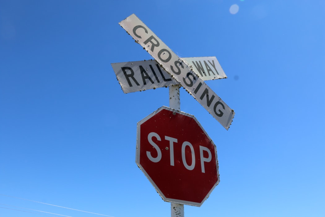 railway crossing generic