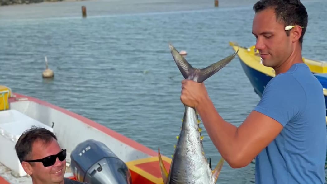 Tim Vaikai, (R) The Fresh Fish Company