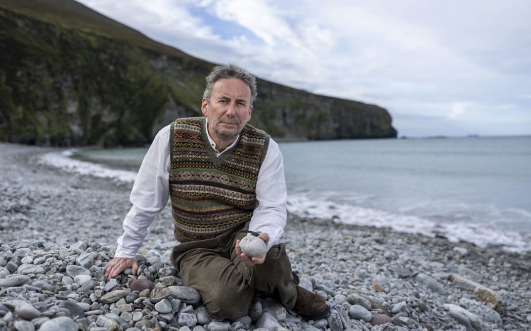 25/09/2024
Author Kevin Toolis photograhed on Dookinella Beach and Minaun Cliffs, Keel, Co. Mayo.
