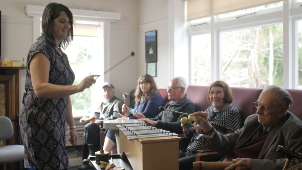 NZ Registered Music Therapist Rani Allan at Music for Life music therapy practice to support older adults in dementia and aged care in Wellington