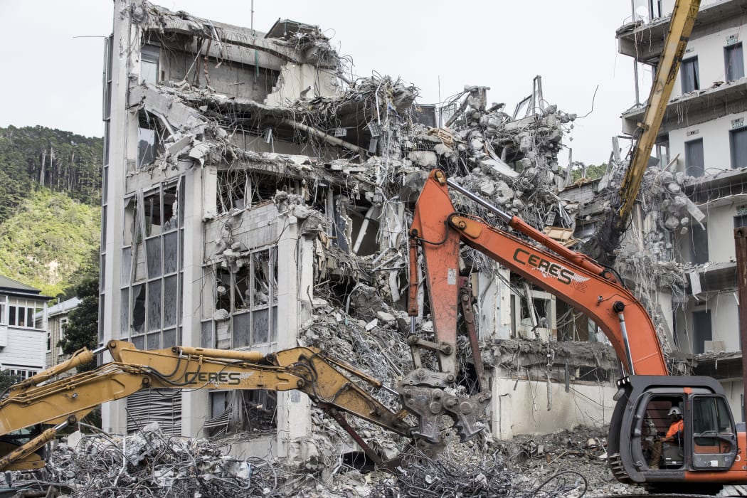 The building at 61 Molesworth St being demolished on Wednesday 21 December, 2016