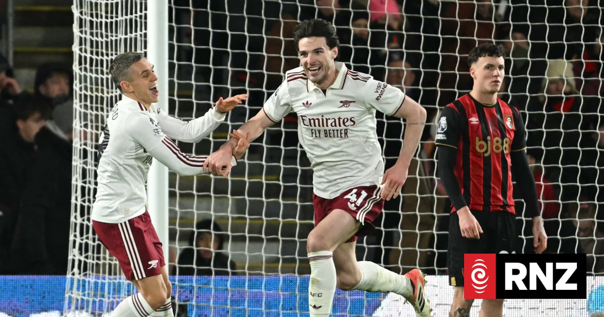 Arsenal strengthen Premier League grip as Wolves finally win | RNZ
