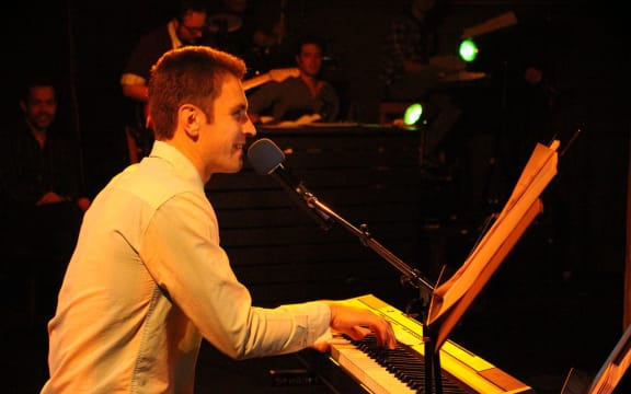 Comedy music composer, Robbie Ellis