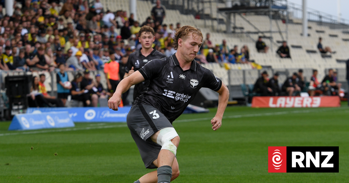 Phoenix suffer crucial A-League loss to Melbourne City