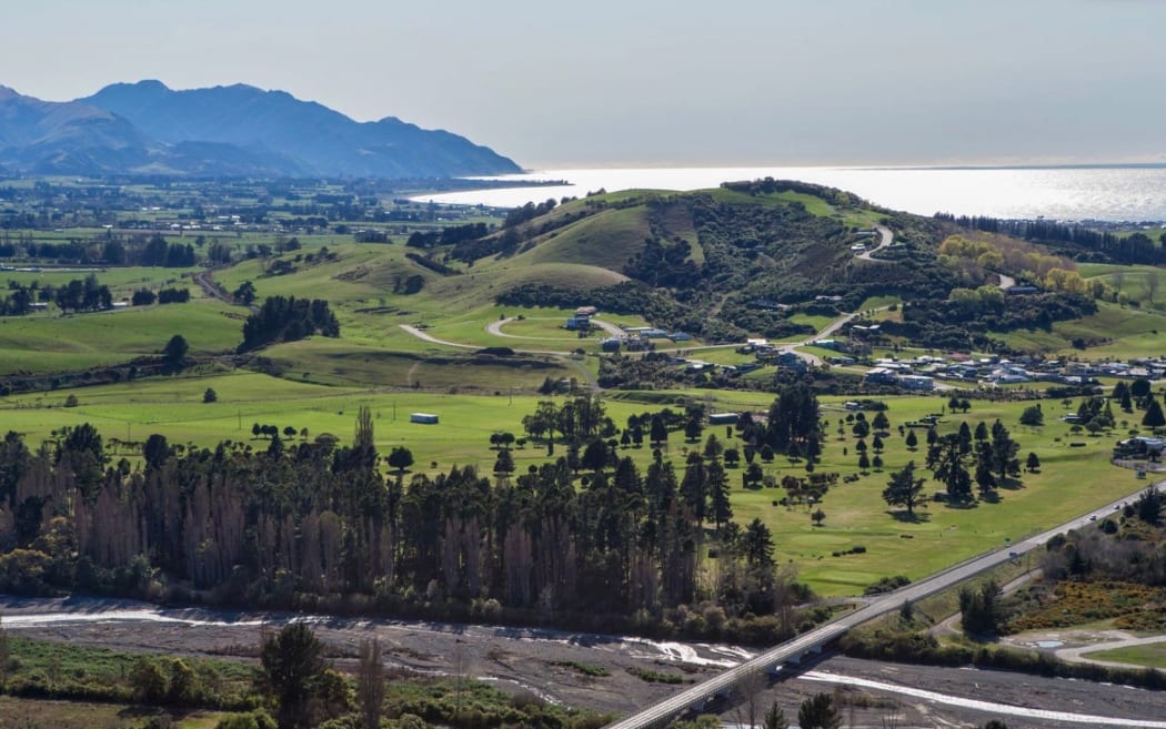 The Ocean Ridge sub-division set amidst the idyllic Kaikōura landscape, with the Kowhai River in the foreground.