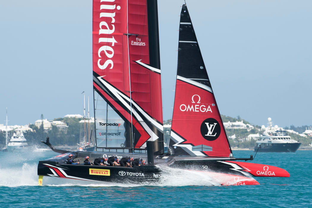Emirates Team New Zealand in their race five match up against Oracle Team USA on day one of the 35th America's Cup challenger series. Bermuda. 27/5/2017