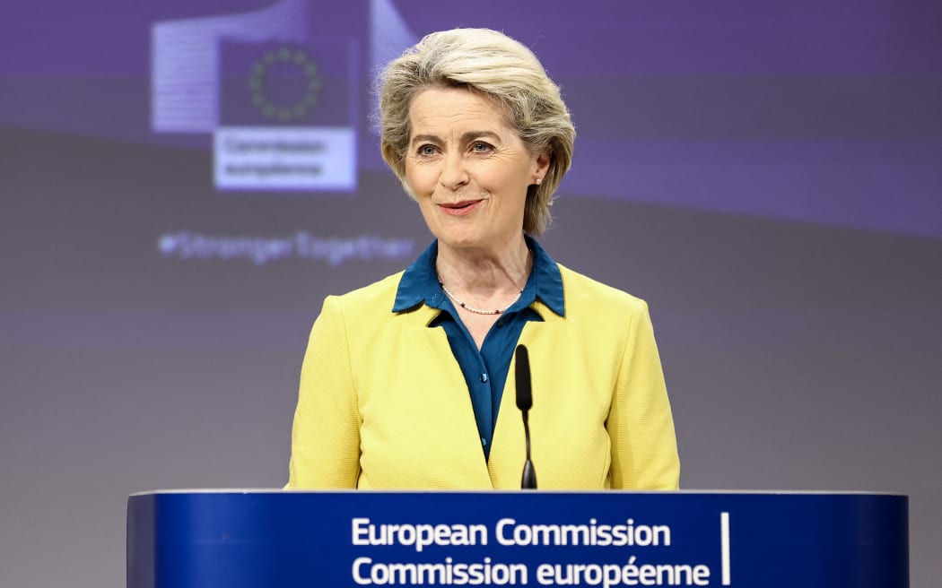 European Commission President Ursula von der Leyen holds a press conference on the EU membership applications by Ukraine, Moldova and Georgia at the European Commission headquarters in Brussels on 17 June 2022. - The European Commission will vote on 17 June 2022 on whether to grant Ukraine EU candidate status, but any green light will be subject to conditions and must be unanimously approved by the 27 member states before lengthy accession negotiations can begin.
