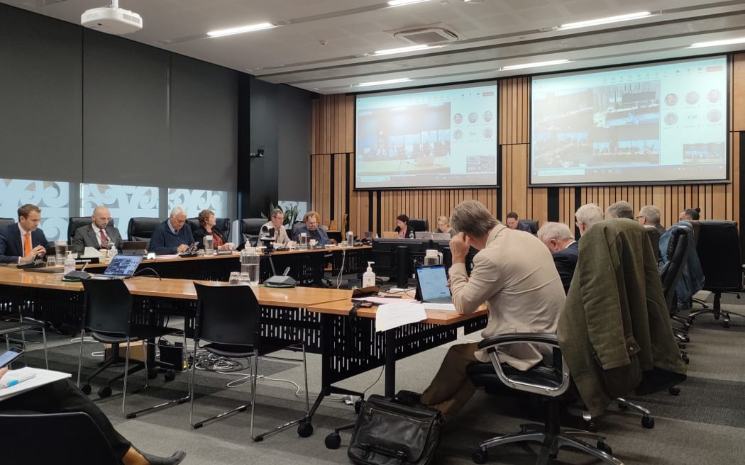 Environment Canterbury will conduct a pilot study of private drinking water bores in a selected high-risk area to complement its efforts to raise awareness of the need to test private wells.
