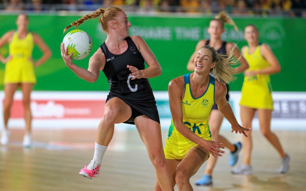 Silver Fern midcourter Sam Sinclair in action against Australia at 2018 Commonwealth Games