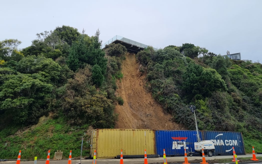 The slip left mounds of earth on Eastern Hutt Road's southbound lanes.