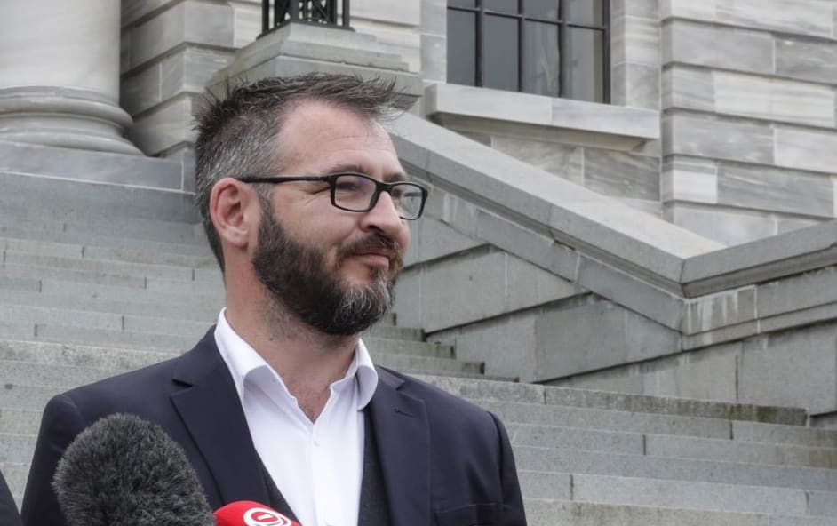 PPTA vice president Melanie Webber and president Jack Boyle announce that teachers have rejected the government's pay offer.