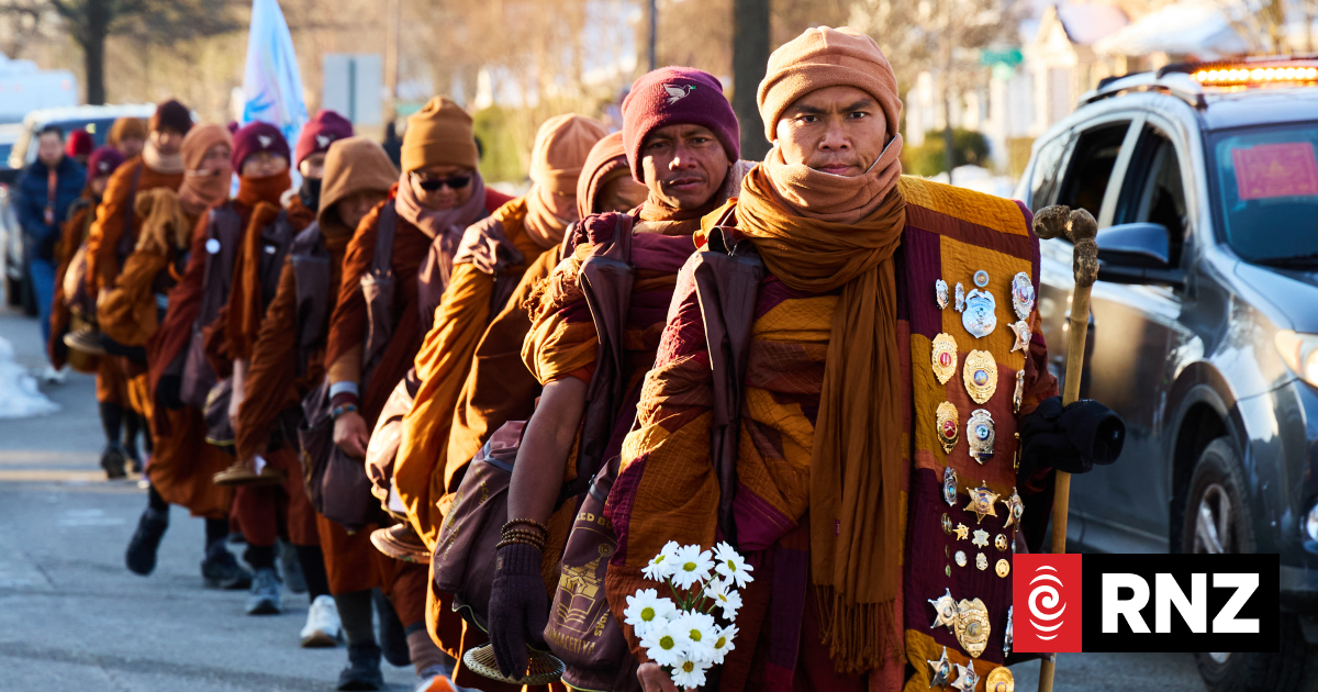 'We just need something positive' - Monks' peace walk across US draws large crowds - RNZ
