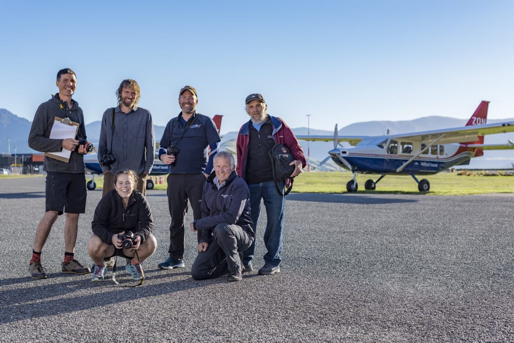 The end of summer snow line survey involved scientists from NIWA, Victoria University and Alpine and Polar Processes Consultancy. Left to right - Huw Horgan, Brian Anderson, Lauren Vargo, Andrew Lorrey, Andy Woods and Trevor Chinn.
