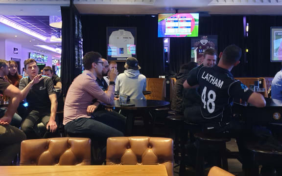 Christchurch cricket fans watch tense 2019 World Cup final between New Zealand and England
