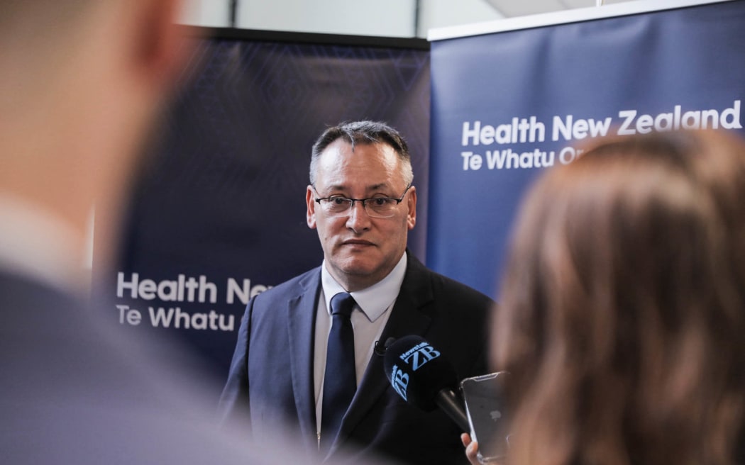 Health Minister Shane Reti holds press conference 17 December.