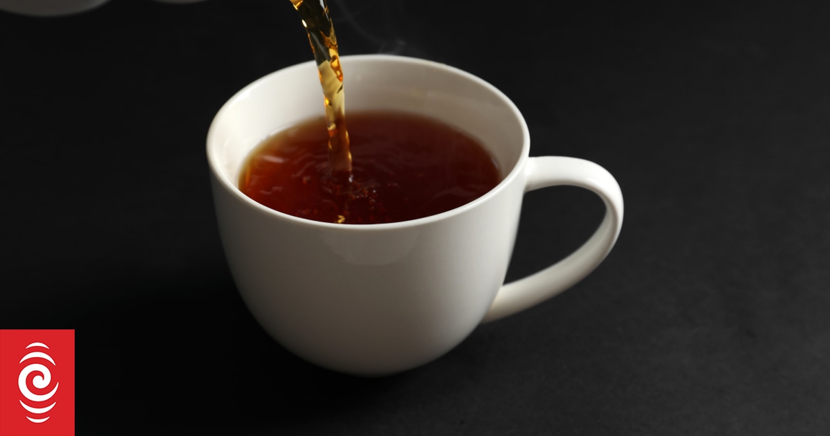 Diplomatic intervention after American suggests putting salt in tea - Vimarsana News