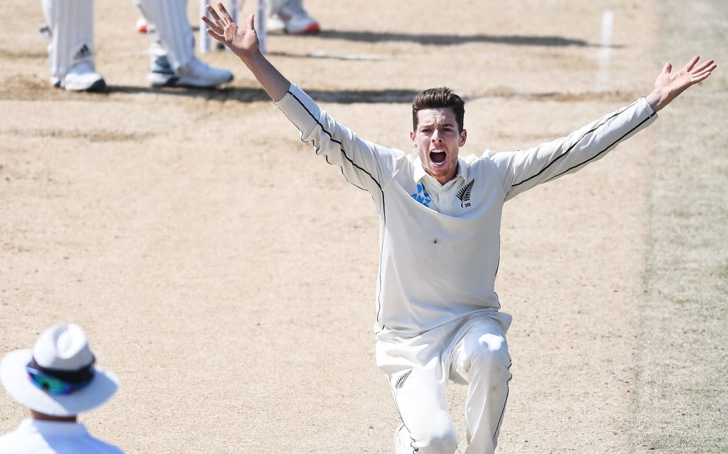 Mitchell Santner appeals on Day 5. 1st Test match. New Zealand Black Caps v England. International Cricket at Bay Oval, Mt Maunganui, New Zealand. Monday 25 November 2019 © Copyright Photo: Andrew Cornaga / www.photosport.nz