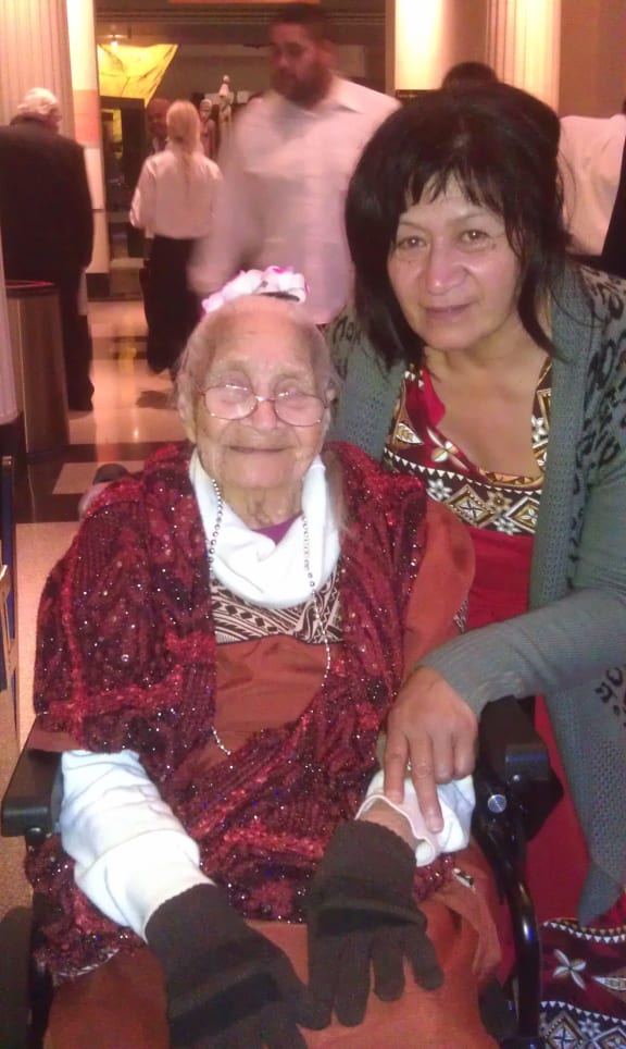 Mele Ioelu, aged 103, with her daughter Afioa Sadiq at the opening of 'Entangled Islands - Samoa, New Zealand and the First World War'.