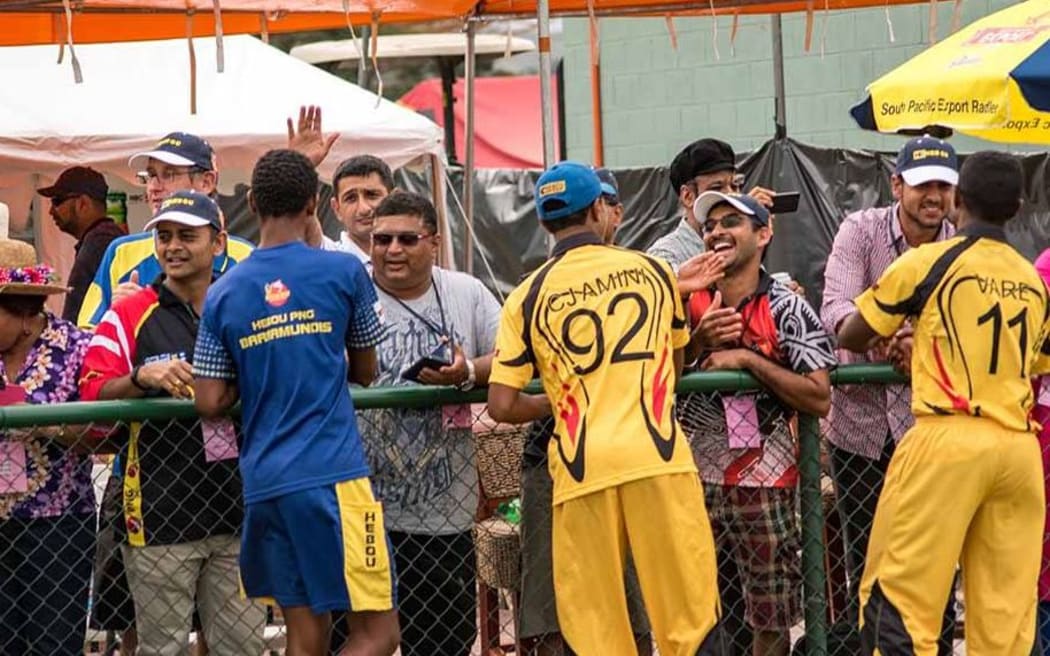 Local fans get up close with the Barramundis players.