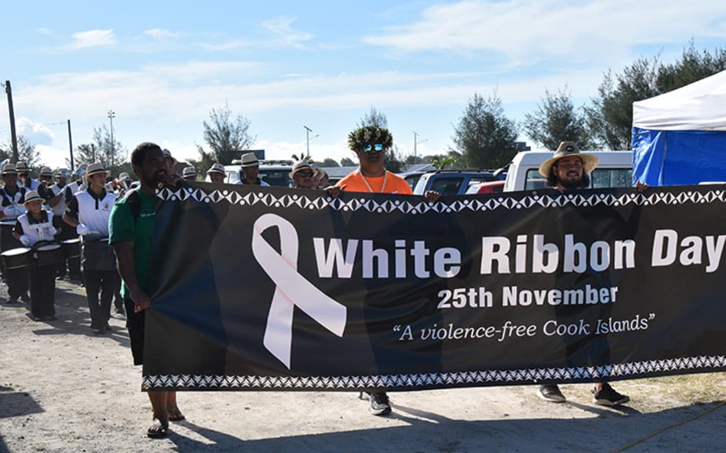 In 2021 Rarotonga men joined in the annual White Ribbon march to put an end to domestic violence in the country. 21112521