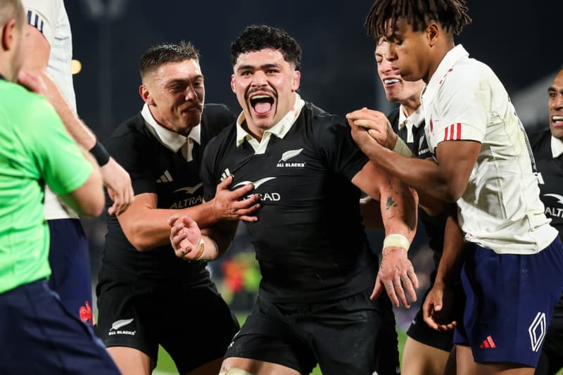 Du’Plessis Kirifi of New Zealand celebrates his try, New Zealand All Blacks v France, 3rd Test of the Lipovitan-D Series v France at FMG Stadium, Hamilton, New Zealand on Saturday 19 July 2025.
Photo: Brett Phibbs / Photosport